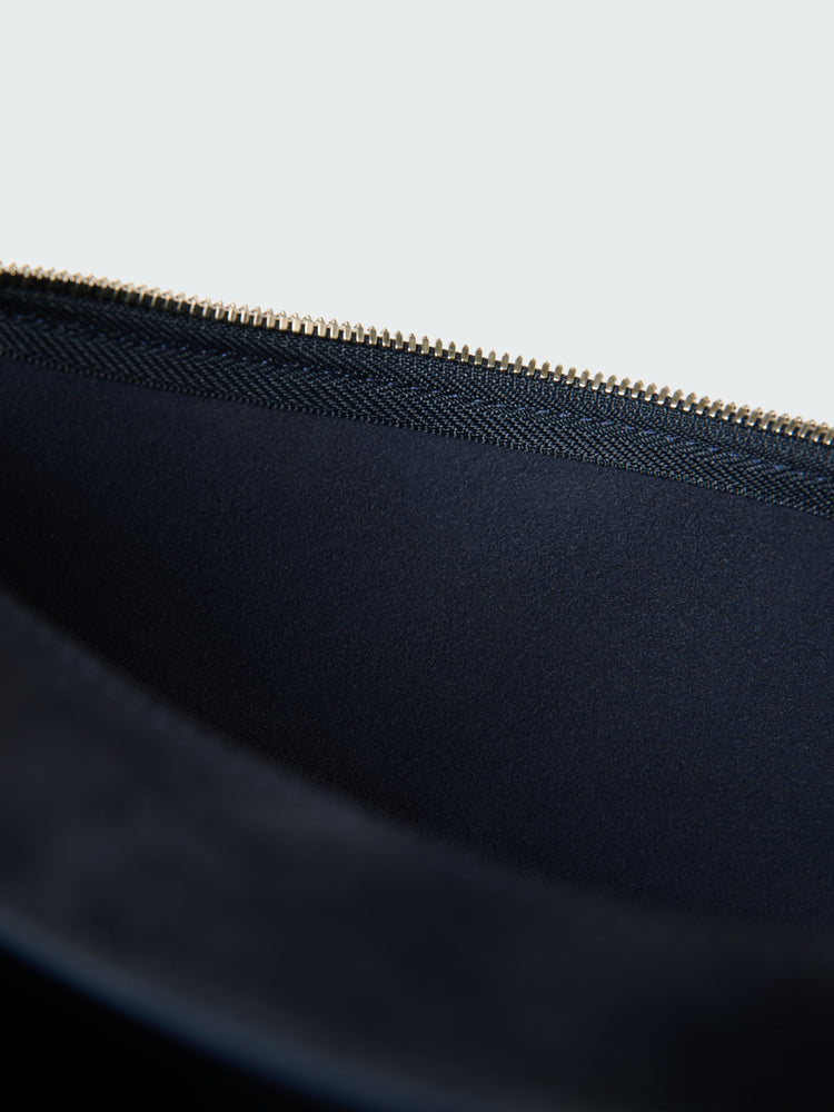 【予約販売】HOBO TYPE 2 SUEDE BAG IN DARKEST NAVY