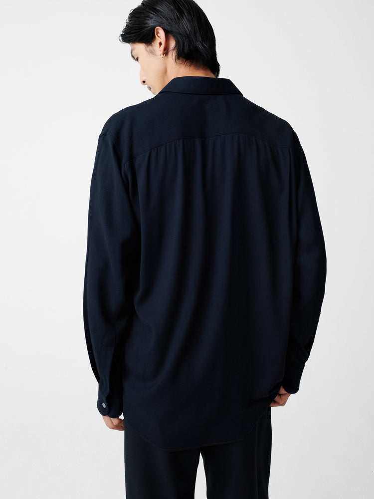 VIEW SHIRT IN DARKEST NAVY