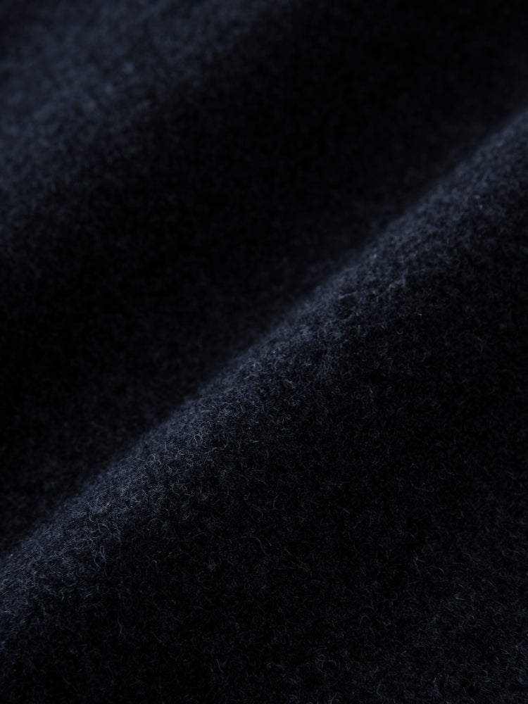 【EXCLUSIVE】NOTCH COAT IN DARK NAVY