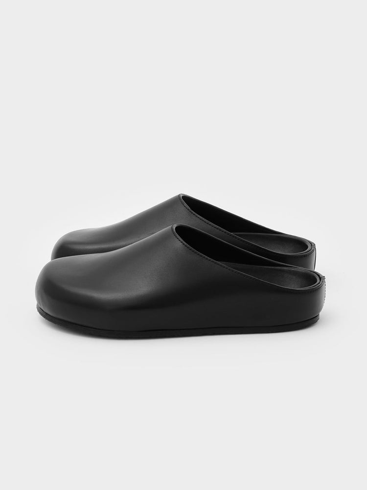 WOMEN'S WEARING CLOG IN BLACK