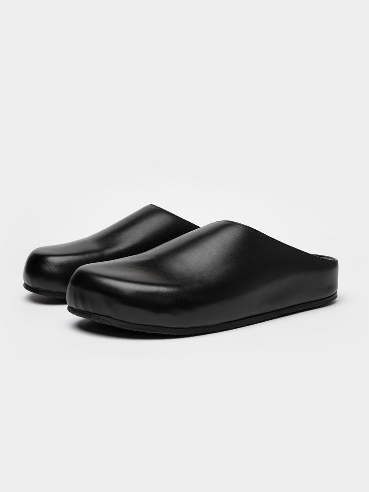 WOMEN'S WEARING CLOG IN BLACK